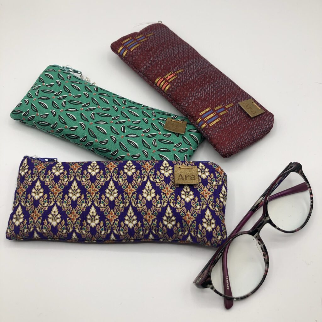 etui lunettes rembourré